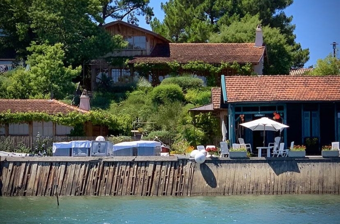 Cap ferret french linguistic stay