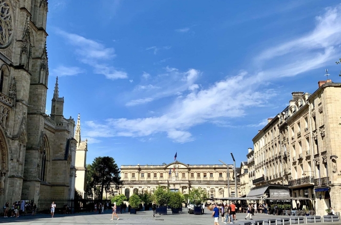 Bordeaux tour french linguistic stay